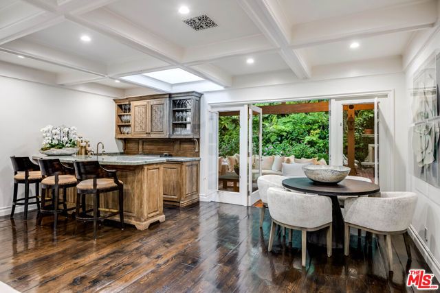 19012 Dorlon Drive, Tarzana (los Angeles), CA 91356