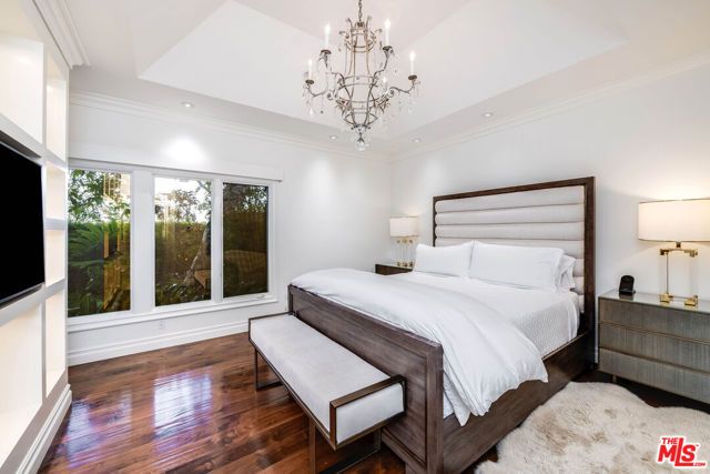 19012 Dorlon Drive, Tarzana (los Angeles), CA 91356