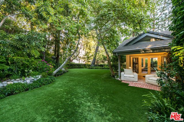 19012 Dorlon Drive, Tarzana (los Angeles), CA 91356