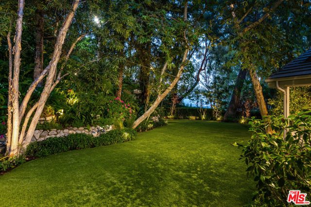 19012 Dorlon Drive, Tarzana (los Angeles), CA 91356