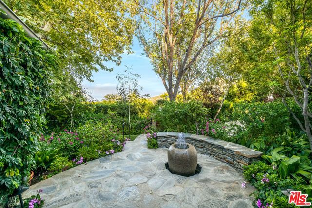 19012 Dorlon Drive, Tarzana (los Angeles), CA 91356