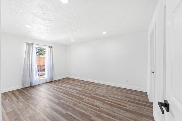 17331 Red Oak Drive 14, Houston, TX 77090