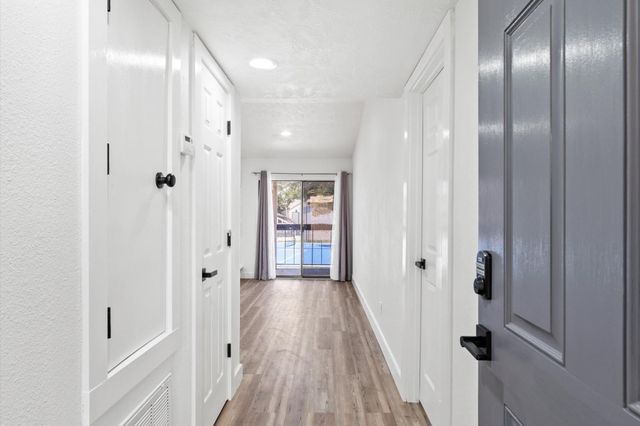 17331 Red Oak Drive 14, Houston, TX 77090