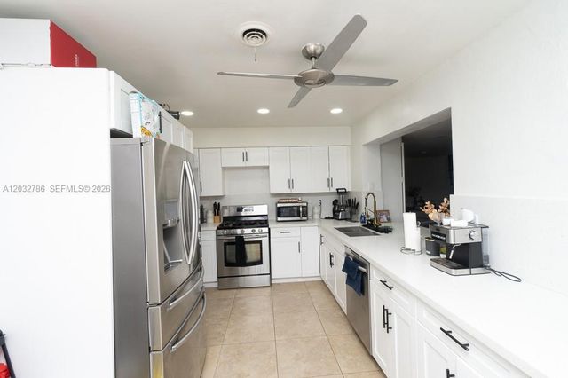 5941 NW 14th Court 1, Sunrise, FL 33313