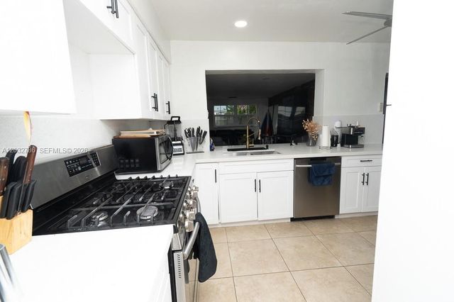 5941 NW 14th Court 1, Sunrise, FL 33313