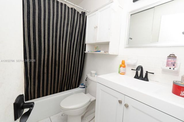5941 NW 14th Court 1, Sunrise, FL 33313