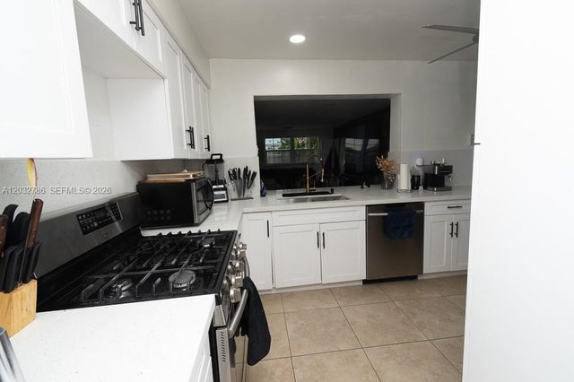 5941 NW 14th Court 1, Sunrise, FL 33313