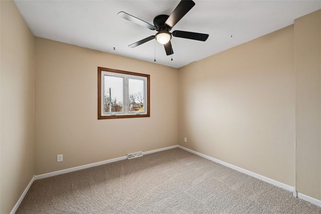 3632 Lynbrook Drive NE, Cedar Rapids, IA 52402