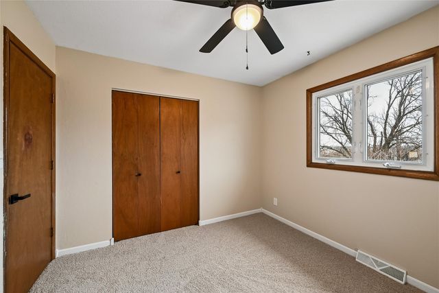 3632 Lynbrook Drive NE, Cedar Rapids, IA 52402