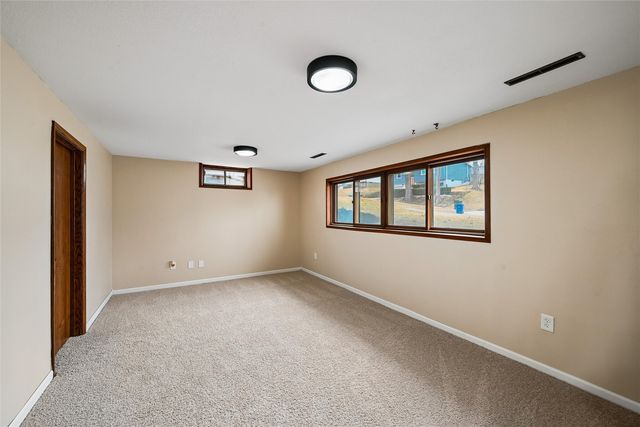 3632 Lynbrook Drive NE, Cedar Rapids, IA 52402