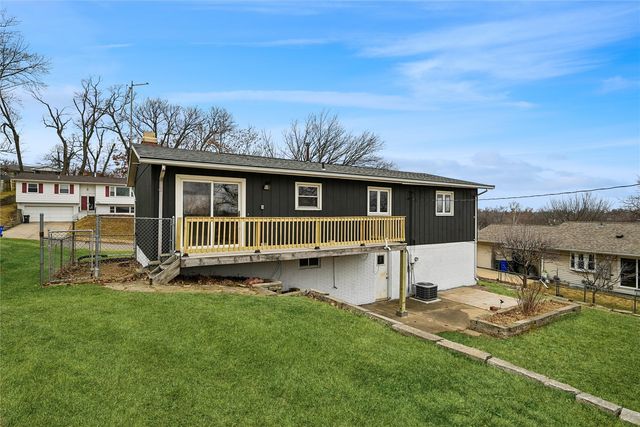 3632 Lynbrook Drive NE, Cedar Rapids, IA 52402