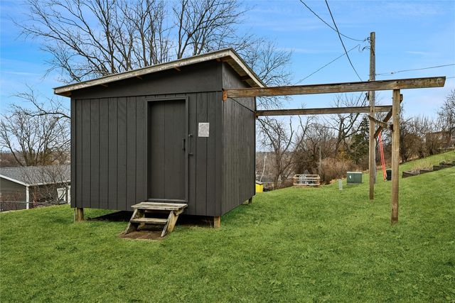 3632 Lynbrook Drive NE, Cedar Rapids, IA 52402