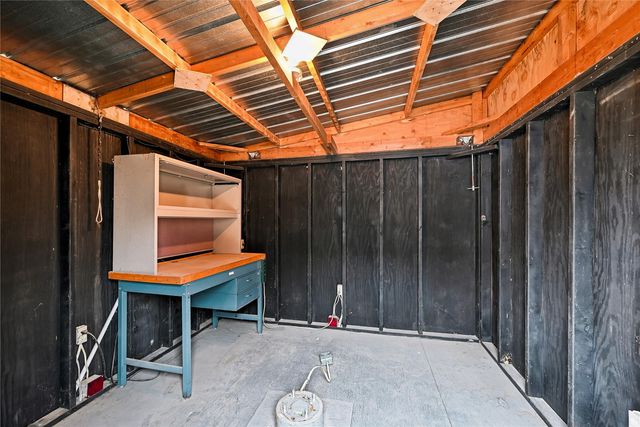 3632 Lynbrook Drive NE, Cedar Rapids, IA 52402