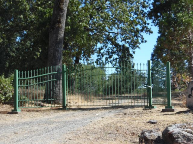 10006 Wendell Rd, Mountain Ranch, CA 95246