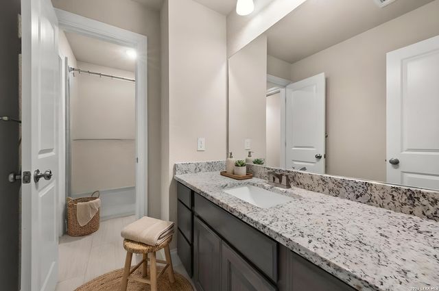 28710 Benedikt Path, Boerne, TX 78006