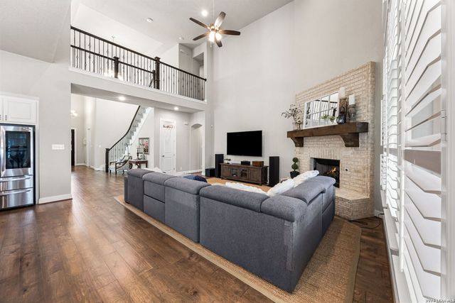 28710 Benedikt Path, Boerne, TX 78006