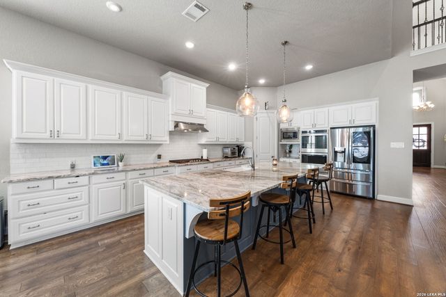 28710 Benedikt Path, Boerne, TX 78006