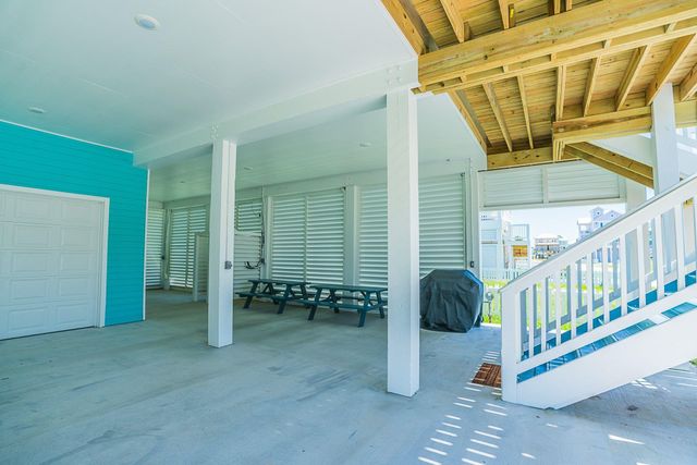 11642 Sea Butterfly, Galveston, TX 77554