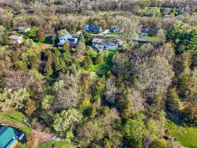 W7797 Summit Drive, Pardeeville, WI 53954