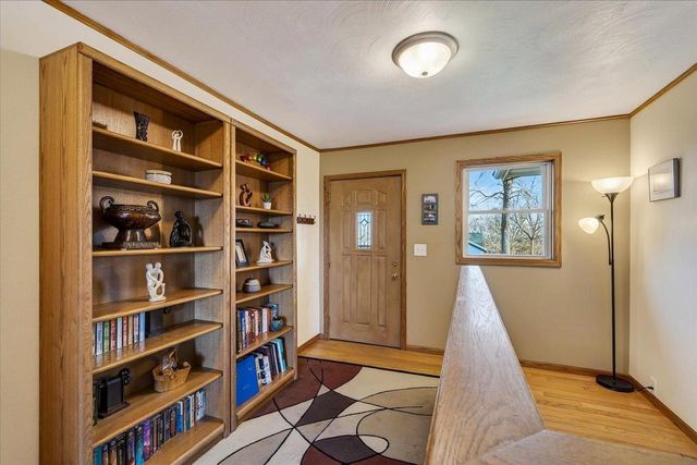 W7797 Summit Drive, Pardeeville, WI 53954