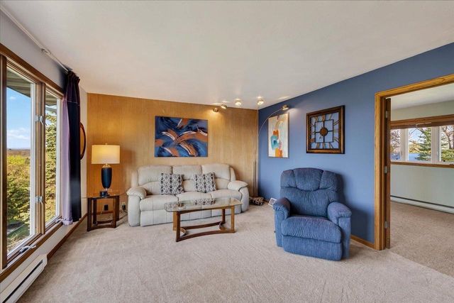 W7797 Summit Drive, Pardeeville, WI 53954