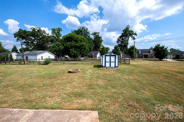 1525 Perfection Avenue, Belmont, NC 28012