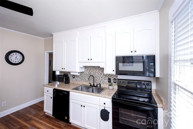 1525 Perfection Avenue, Belmont, NC 28012