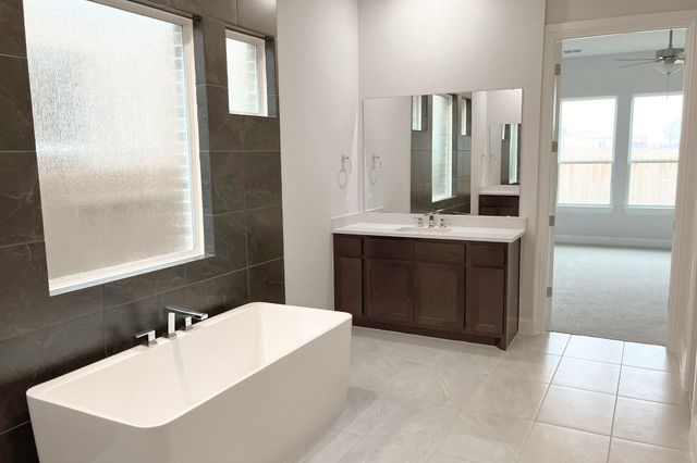 19121 Moreland LN, Pflugerville, TX 78660