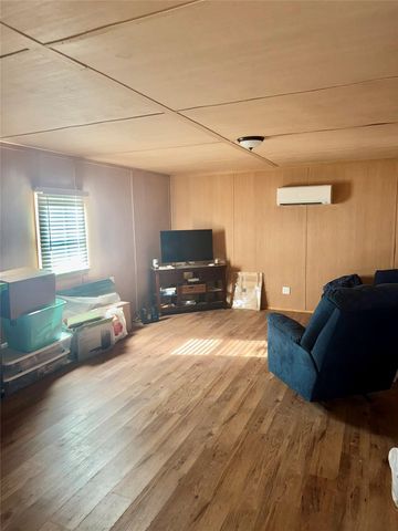 369 E Chestnut Street, Winnie, TX 77665