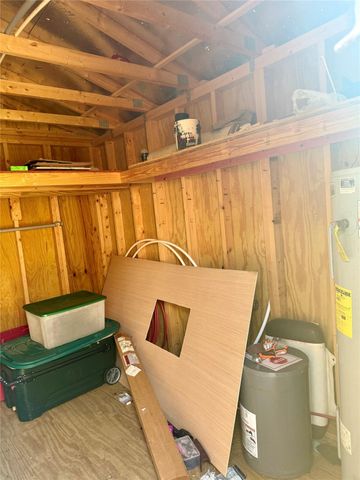 369 E Chestnut Street, Winnie, TX 77665