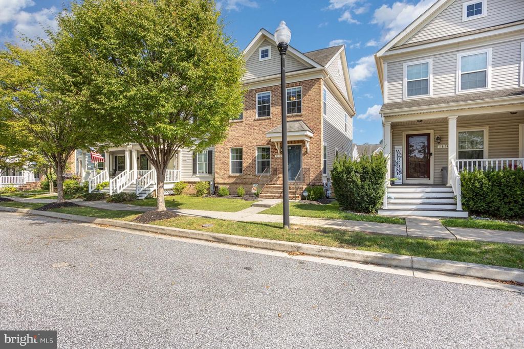 1812 RENAISSANCE DR, Essex, MD 21221