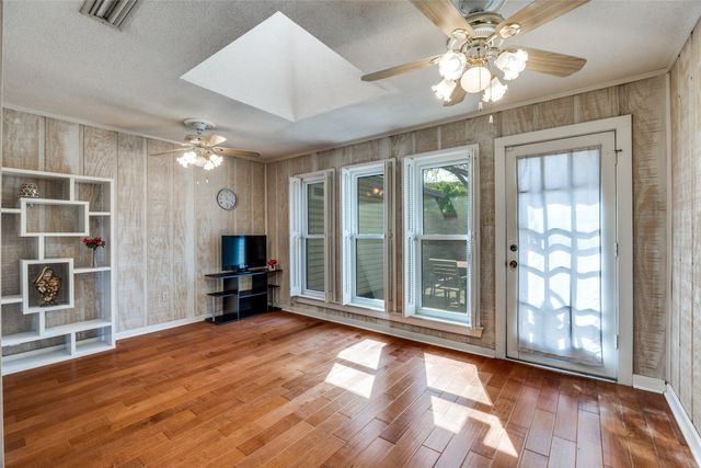 504 Chaffee Drive, Arlington, TX 76006