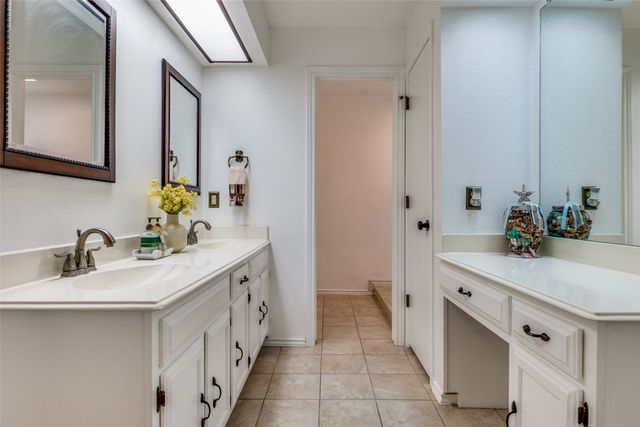 504 Chaffee Drive, Arlington, TX 76006