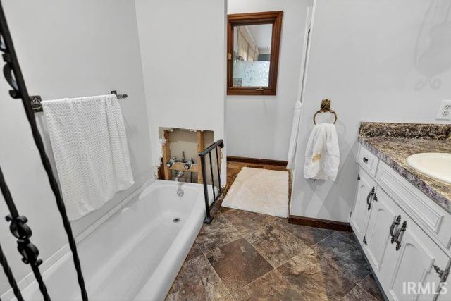 2301 Ivy Drive, Anderson, IN 46011