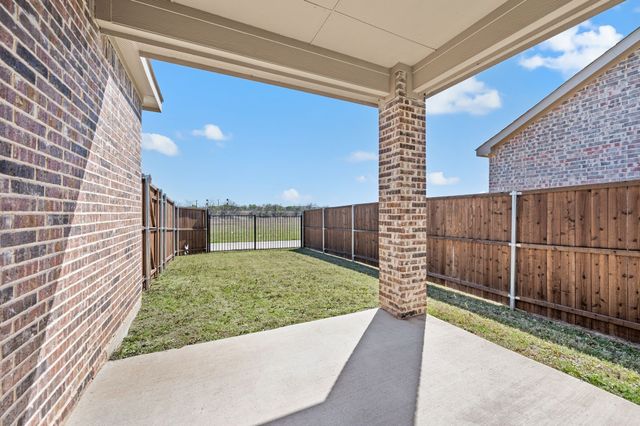 1216 Western Yarrow Avenue, Justin, TX 76247