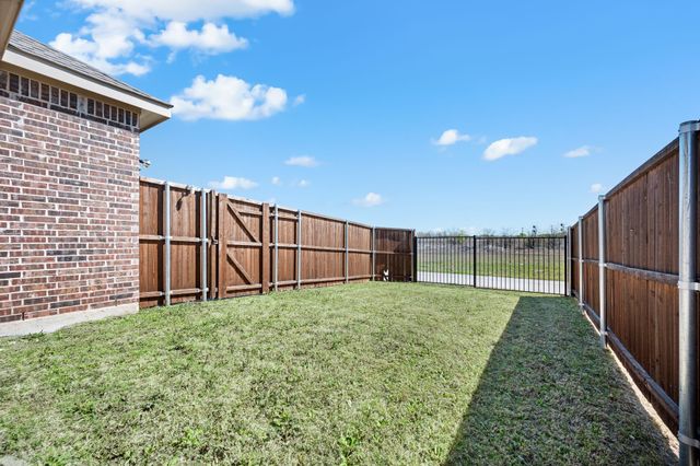 1216 Western Yarrow Avenue, Justin, TX 76247