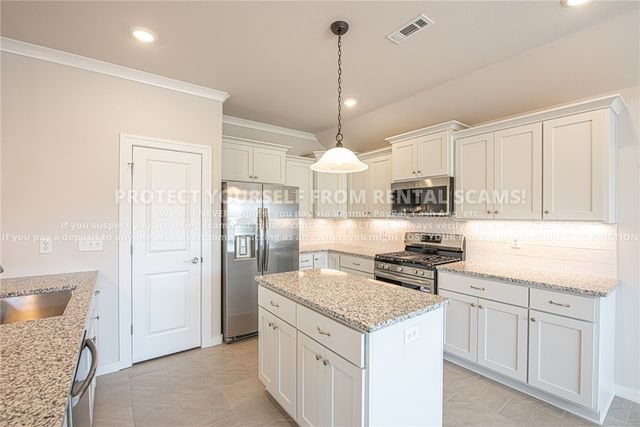 1109 Harvest Avenue, Lowell, AR 72745