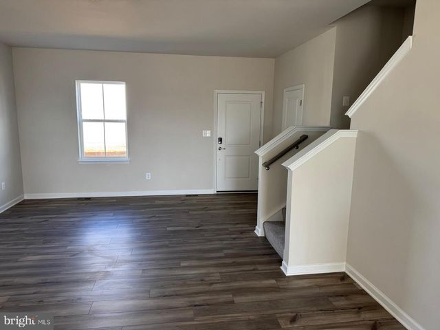 1257 CEDAR VALLEY RD, Ranson, WV 25438