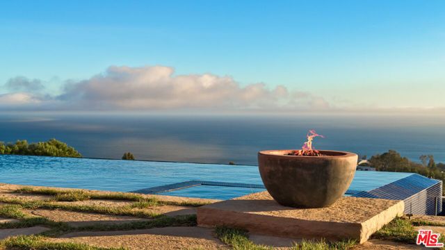 6093 Murphy Way, Malibu, CA 90265