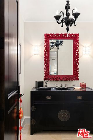 6093 Murphy Way, Malibu, CA 90265