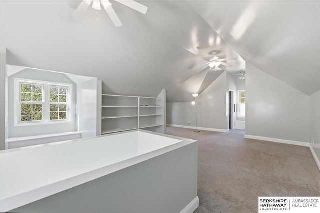 5008 Parker Street, Omaha, NE 68104