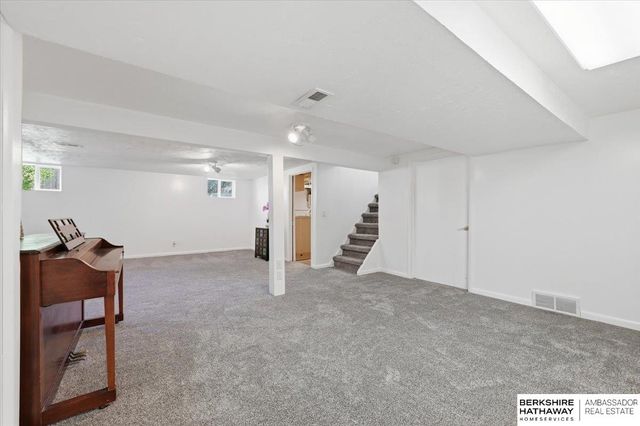 5008 Parker Street, Omaha, NE 68104