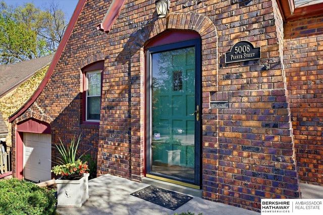 5008 Parker Street, Omaha, NE 68104