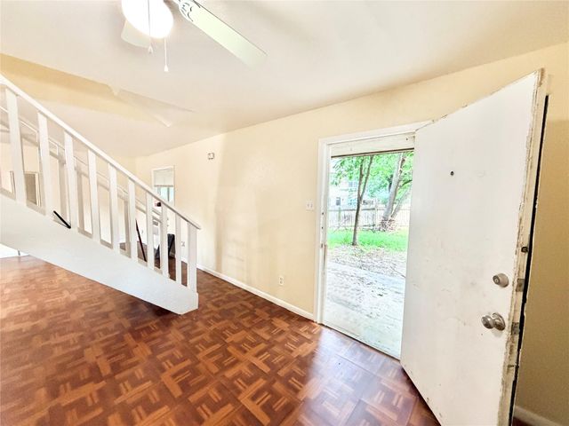 6257 Manor RD B, Austin, TX 78723