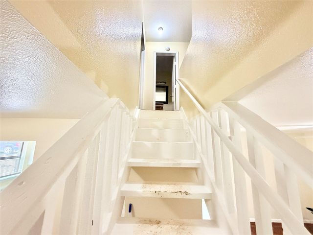 6257 Manor RD B, Austin, TX 78723