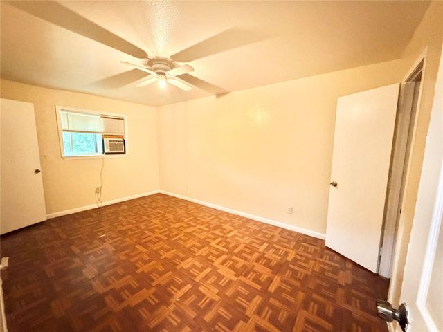 6257 Manor RD B, Austin, TX 78723