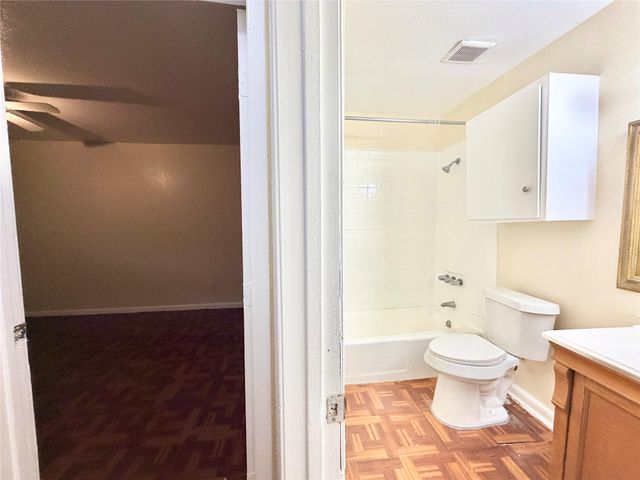 6257 Manor RD B, Austin, TX 78723