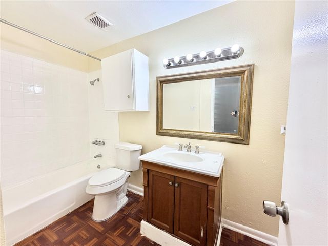 6257 Manor RD B, Austin, TX 78723