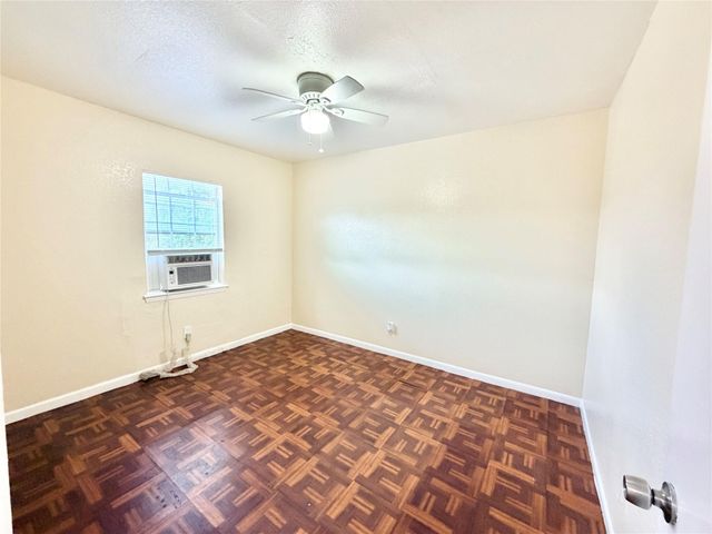 6257 Manor RD B, Austin, TX 78723