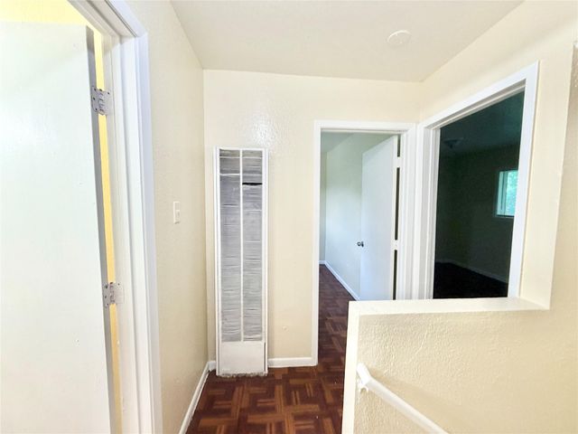 6257 Manor RD B, Austin, TX 78723
